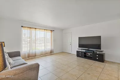 3620 W Sierra Vista Drive, Phoenix, AZ 85019 - Photo 4