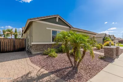 1541 E Sagittarius Place, Chandler, AZ 85249 - Photo 2