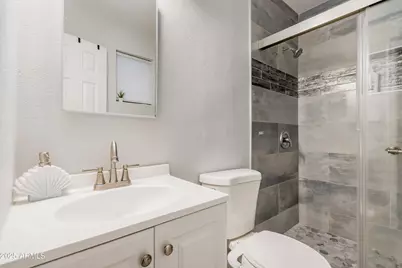 4915 W Montecito Avenue, Phoenix, AZ 85031 - Photo 18