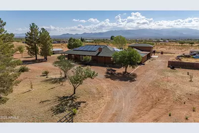 7405 S Land Grant Road, Hereford, AZ 85615 - Photo 1