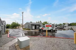 2049 W Hayward Ave, Phoenix, AZ 85021 - Photo 14