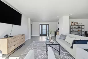 8631 E Thomas Rd, Scottsdale, AZ 85251 - Photo 18