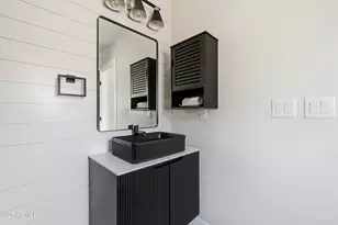 8631 E Thomas Rd, Scottsdale, AZ 85251 - Photo 62