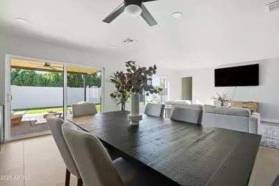 8631 E Thomas Road, Scottsdale, AZ 85251 - Photo 24