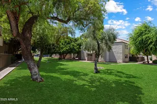 2938 N 61st Pl, Scottsdale, AZ 85251 - Photo 16