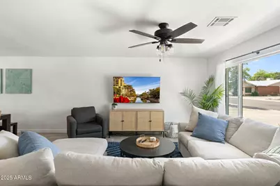 8449 E Roanoke Avenue, Scottsdale, AZ 85257 - Photo 4