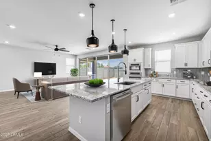 15792 W Georgia Dr, Surprise, AZ 85379 - Photo 20