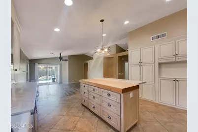 6055 E Rochelle Street, Mesa, AZ 85215 - Photo 10