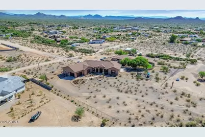 153Xx W Dynamite Boulevard #3, Surprise, AZ 85378 - Photo 2