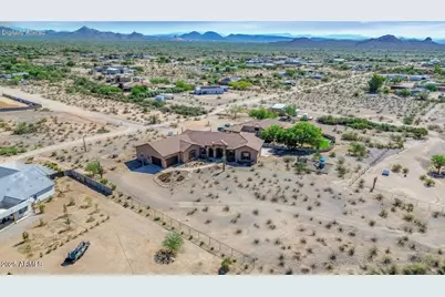 153Xx W Dynamite Boulevard #3, Surprise, AZ 85378 - Photo 2