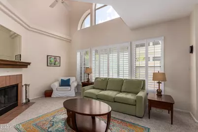 8817 S 51st Street #1, Phoenix, AZ 85044 - Photo 2