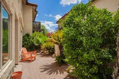 8817 S 51st Street #1, Phoenix, AZ 85044 - Photo 12
