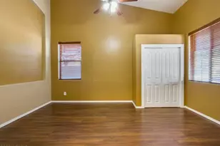 2406 W Sienna Bouquet Pl, Phoenix, AZ 85085 - Photo 4