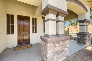 2406 W Sienna Bouquet Pl, Phoenix, AZ 85085 - Photo 2