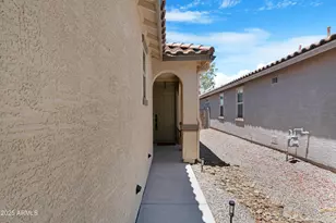 18264 N Hoskin Dr, Maricopa, AZ 85138 - Photo 4
