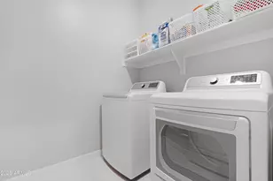 18264 N Hoskin Dr, Maricopa, AZ 85138 - Photo 32