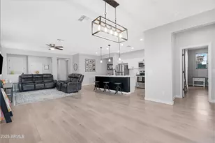 18264 N Hoskin Dr, Maricopa, AZ 85138 - Photo 16