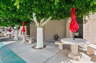 2121 N Center St, Mesa, AZ 85201 - Photo 30