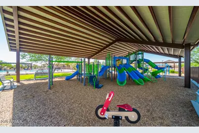 18184 W Creedance Boulevard, Surprise, AZ 85387 - Photo 16