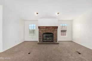 12107 S 215th Ln, Buckeye, AZ 85326 - Photo 4