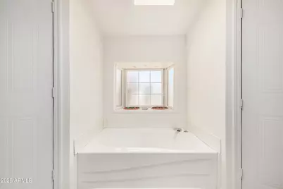 12107 S 215th Lane, Buckeye, AZ 85326 - Photo 14