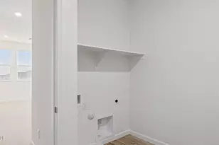 27334 N 69th Dr, Peoria, AZ 85383 - Photo 32