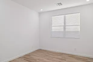 27334 N 69th Dr, Peoria, AZ 85383 - Photo 12