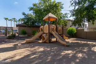 7530 S 31st Way, Phoenix, AZ 85042 - Photo 30