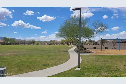 18180 W Creedance Boulevard, Surprise, AZ 85387 - Photo 26