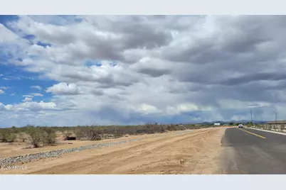 18180 W Creedance Boulevard, Surprise, AZ 85387 - Photo 6