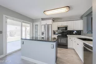 12088 W Delwood Dr, Arizona City, AZ 85123 - Photo 4