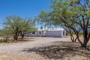 5687 S Mesquite Tree Ln, Hereford, AZ 85615 - Photo 2