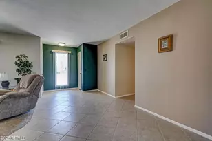 13207 W Kodiak Dr, Sun City West, AZ 85375 - Photo 12