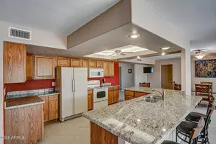 13207 W Kodiak Dr, Sun City West, AZ 85375 - Photo 4