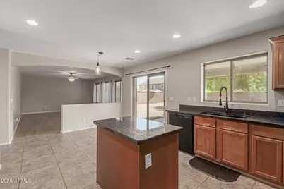 18193 W Saguaro Lane, Surprise, AZ 85388 - Photo 12