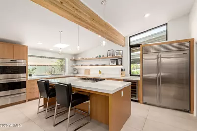 4101 E Medlock Drive, Phoenix, AZ 85018 - Photo 2