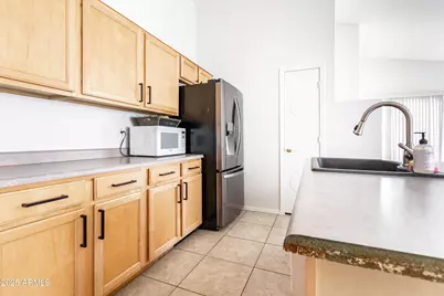 10245 N 93rd Drive, Peoria, AZ 85345 - Photo 10