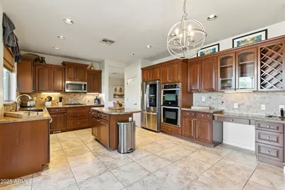 18212 W East Wind Avenue, Goodyear, AZ 85338 - Photo 4