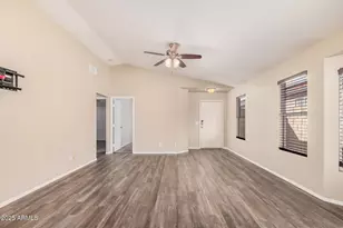 21627 N 29th Dr, Phoenix, AZ 85027 - Photo 10