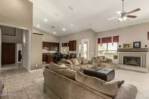 1719 E Briarwood Terrace, Phoenix, AZ 85048 - Photo 8