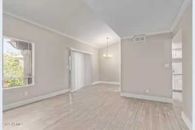 3102 E Clarendon Avenue #209, Phoenix, AZ 85016 - Photo 8