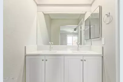 3102 E Clarendon Avenue #209, Phoenix, AZ 85016 - Photo 16