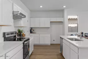 17182 W Oberlin Way, Surprise, AZ 85387 - Photo 6