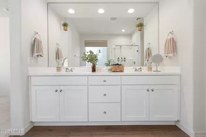 5803 N 88th Lane, Glendale, AZ 85305 - Photo 10