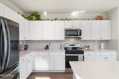 5803 N 88th Lane, Glendale, AZ 85305 - Photo 14