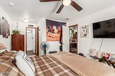 512 W Claessens Drive, Morristown, AZ 85342 - Photo 12