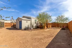 512 W Claessens Dr, Morristown, AZ 85342 - Photo 18