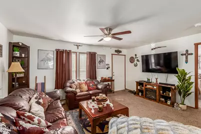 512 W Claessens Drive, Morristown, AZ 85342 - Photo 4