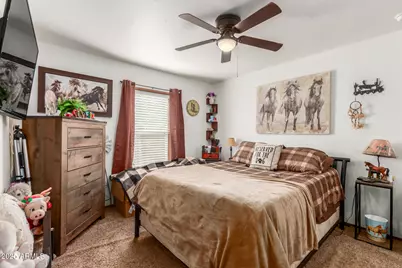 512 W Claessens Drive, Morristown, AZ 85342 - Photo 10