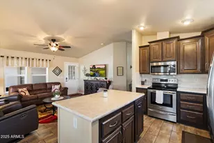 650 N Hawes Rd, Mesa, AZ 85207 - Photo 10